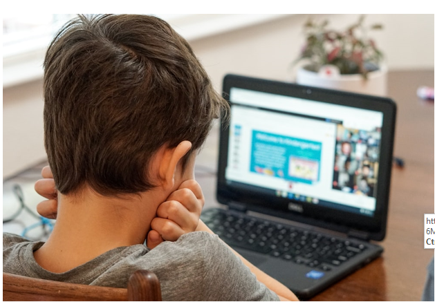 Succeeding at Online Learning: 7 Effective Ways to Help Your Child Learn Better